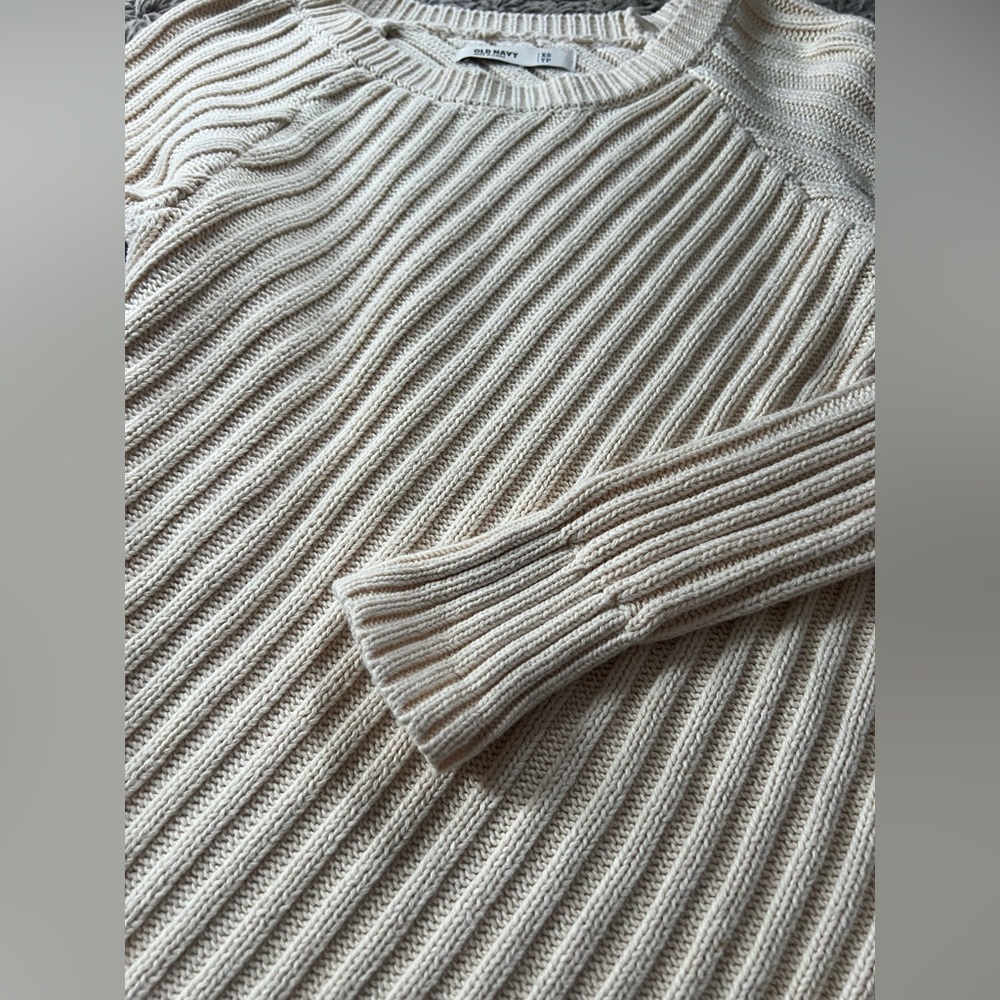 Old Navy Cream Ribbed Crew Neck Sweater - Picture 6 of 9